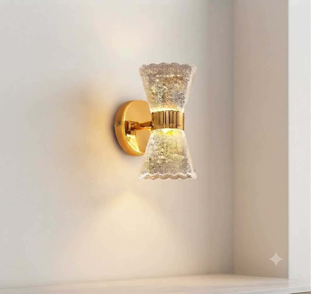BLOOM WALL LIGHT