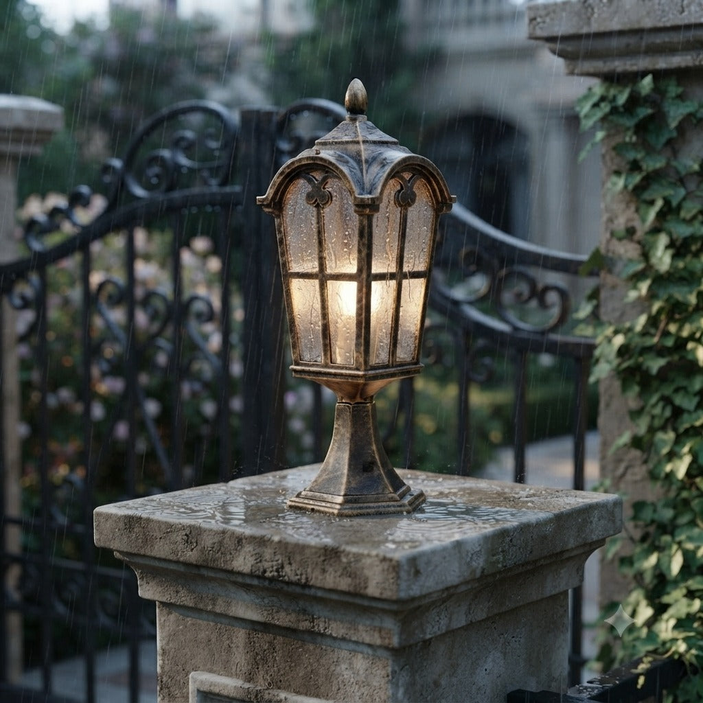 Heritage Column & Post Light Fixture