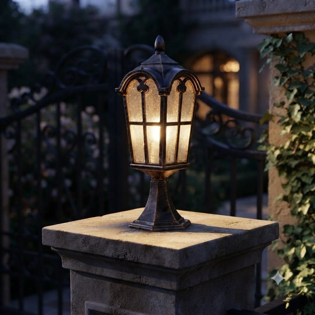 Heritage Column & Post Light Fixture