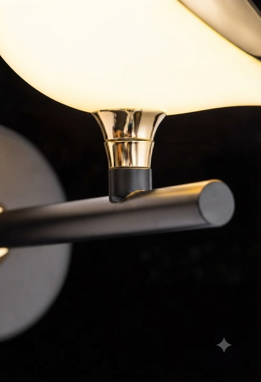 Magpie Lamp