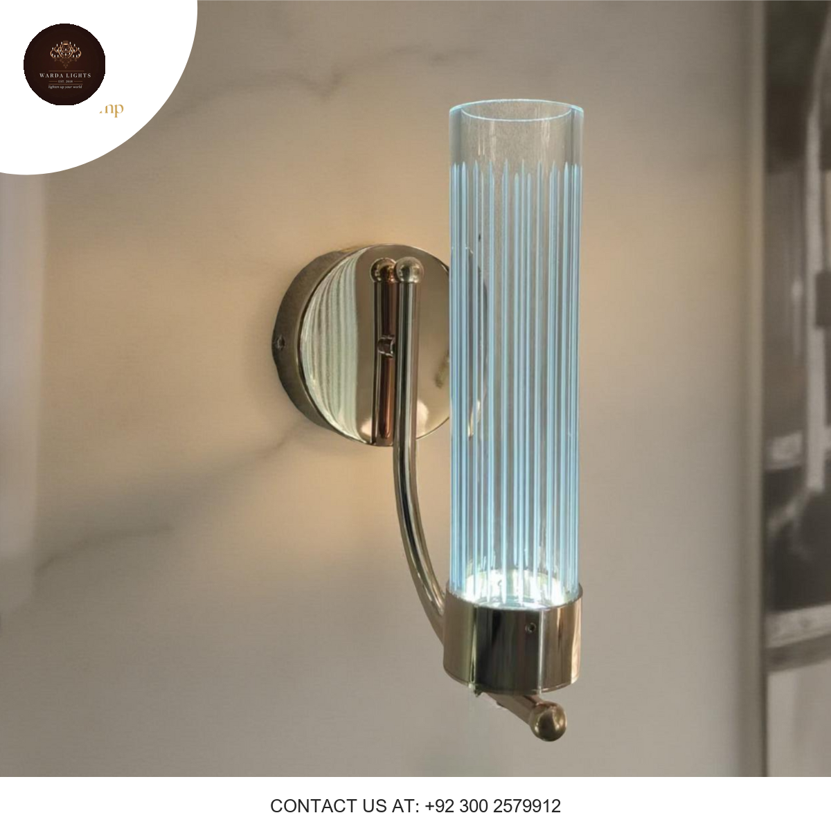 LONG GLASS WALL LAMP