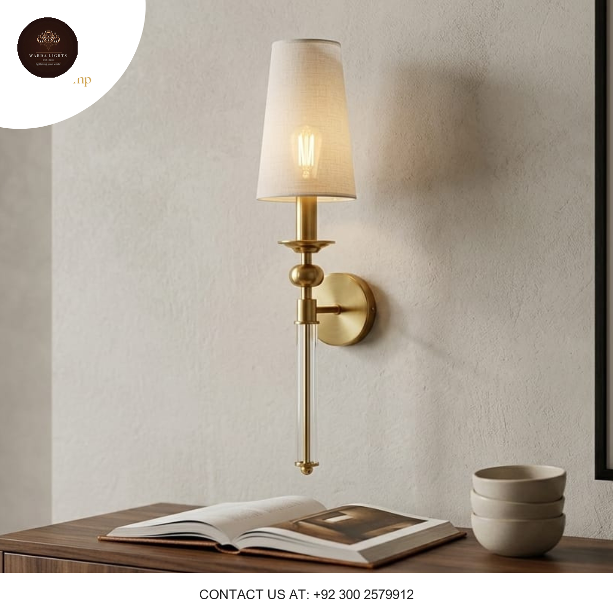 BRASS WALL LIGHT