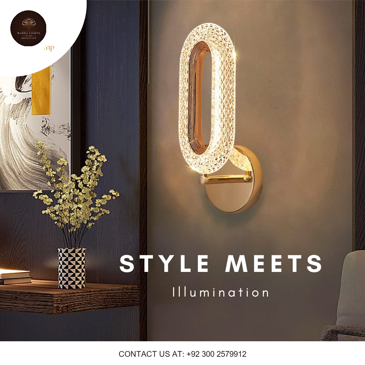 MODERN WALL LIGHT