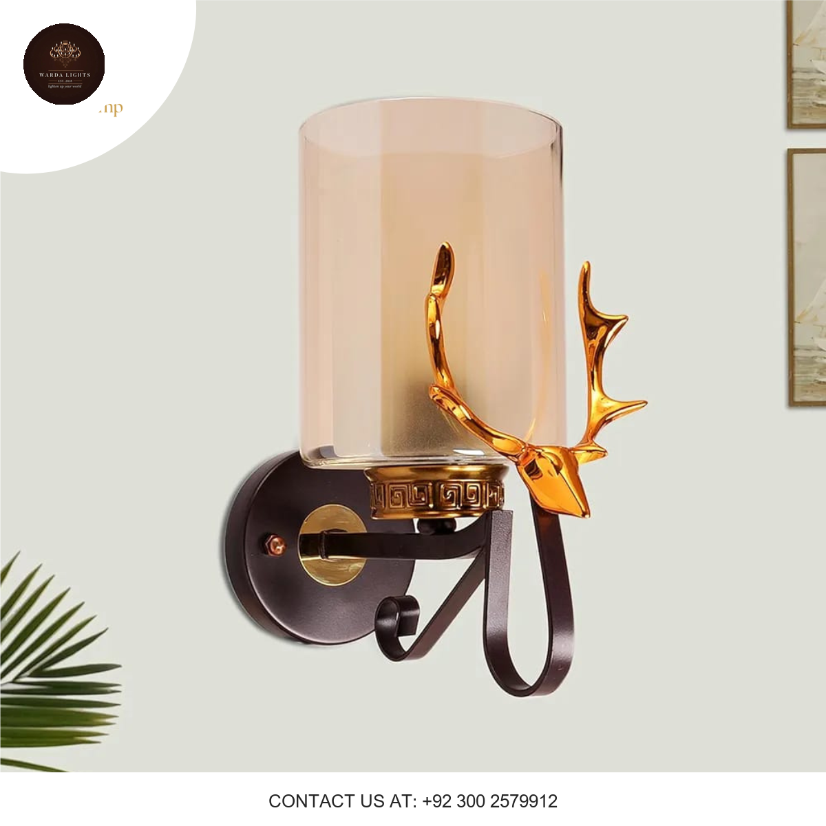 CLASSIC WALL LIGHT