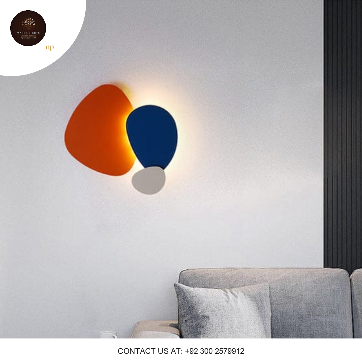 ABSTRACT WALL LIGHT