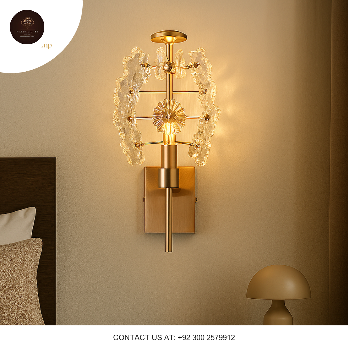 FLORAL WALL LIGHT