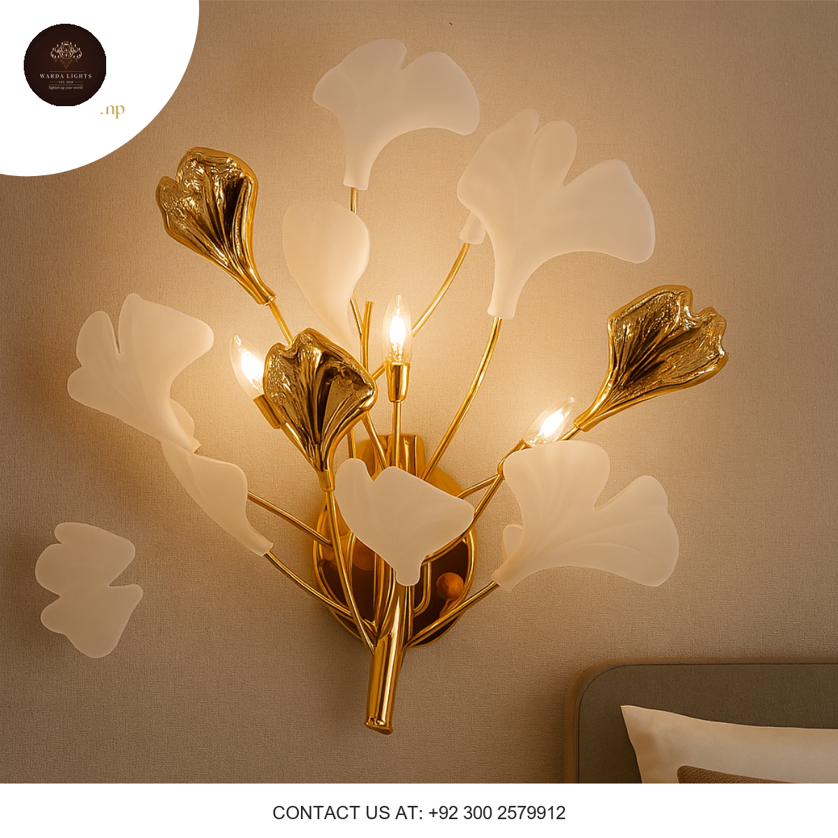FLORAL WALL LIGHT