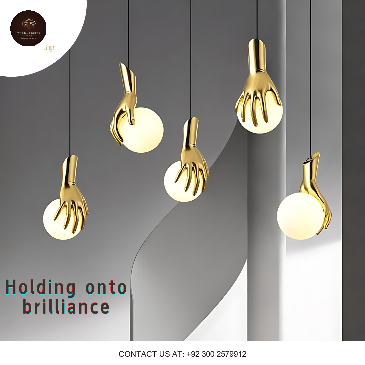 HAND GLOBE PENDANT LIGHT