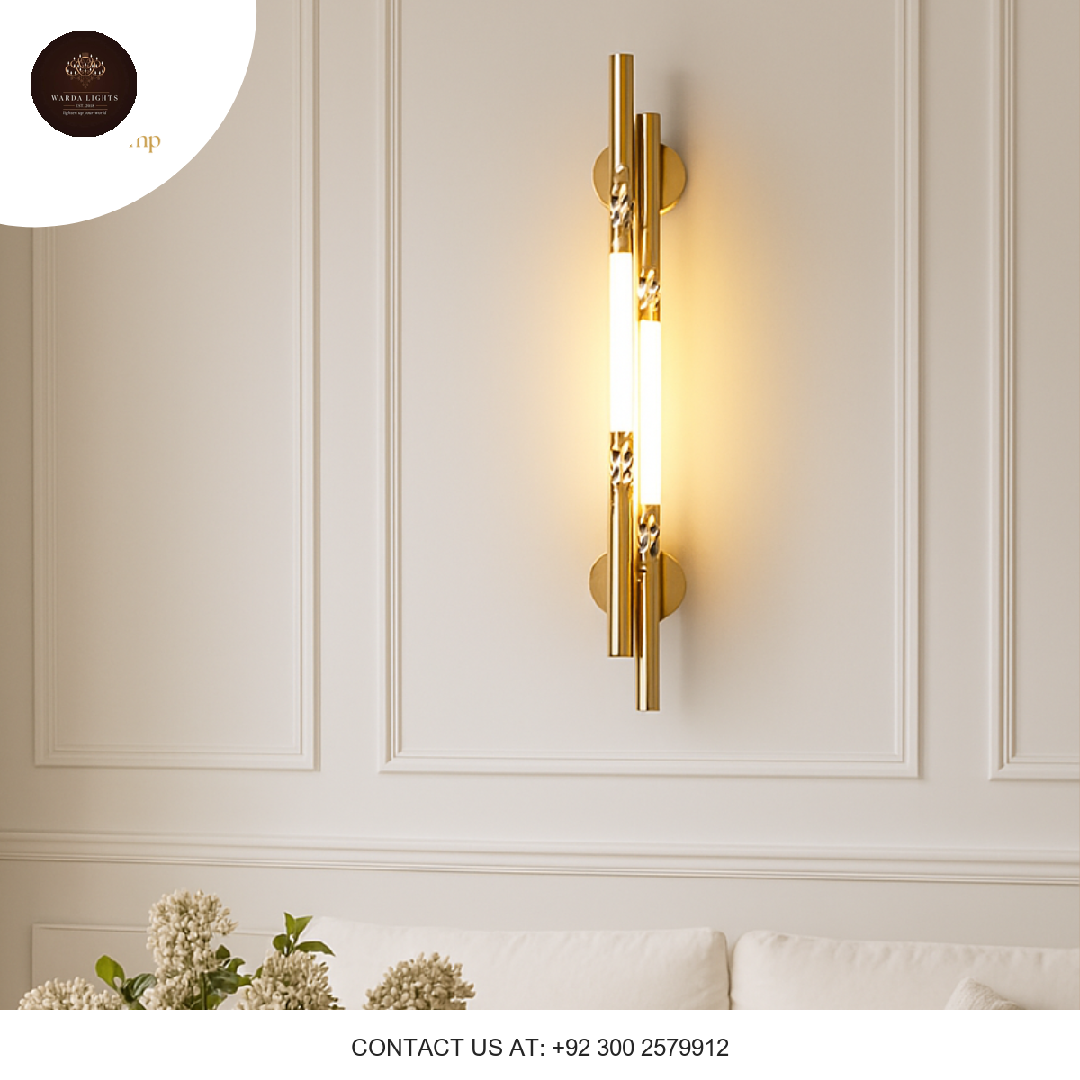 LONG GOLD WALL LIGHT