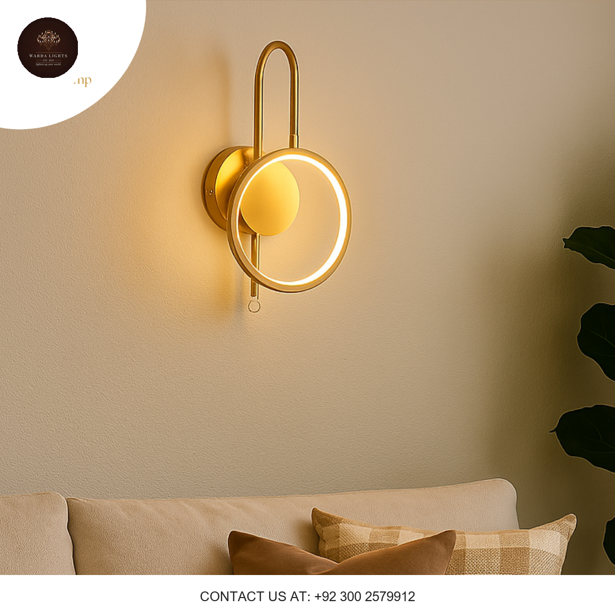 SIMPLE WALL LIGHT