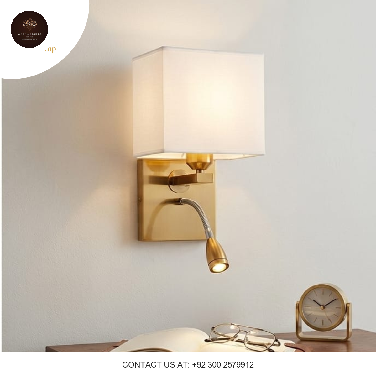 SQUARE WALL LIGHT